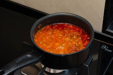 Köchelndes Tomatencurry - simmering tameta nu shaak