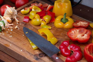 Schneiden der Paprika - Cutting of the peppers